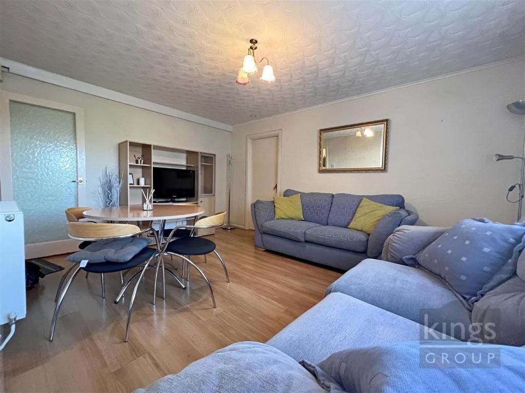 A Cosy 1 Bedroom Apartment Enfield Kültér fotó