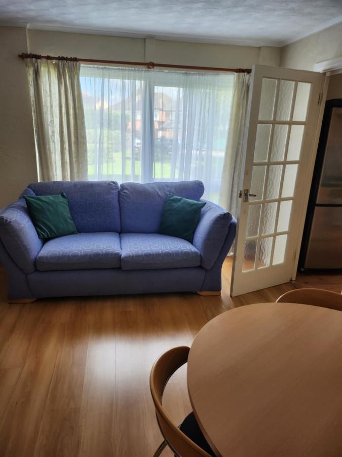 A Cosy 1 Bedroom Apartment Enfield Kültér fotó